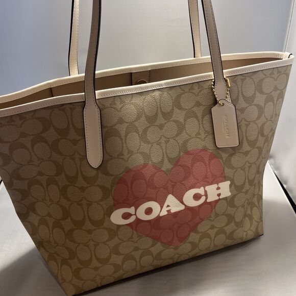 Coach Heart Print City Tote Signature Pink CP052 Bag Purse Handbag Laptop NWT - Picture 5 of 10